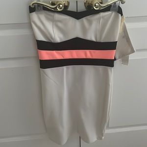 White, strapless dress